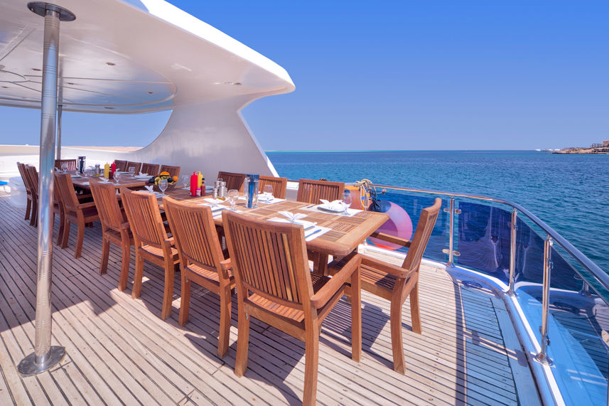 Comedor al Aire Libre - Seawolf Dominator