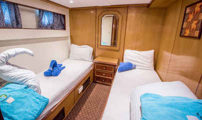 Upper Deck Twin Cabin