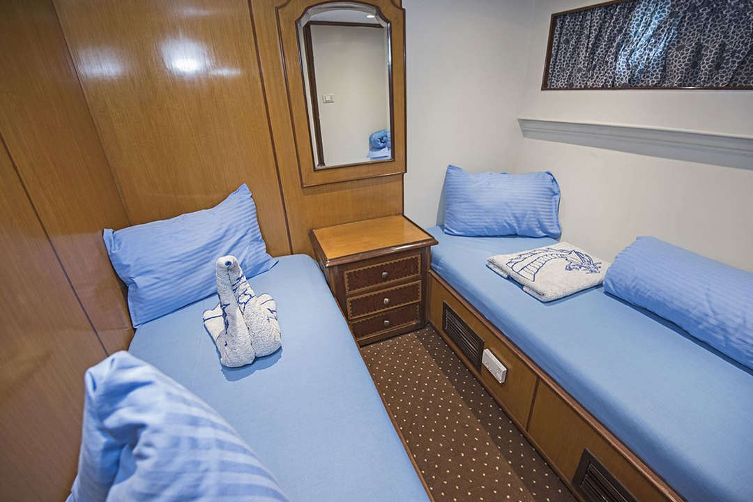 #twincabin