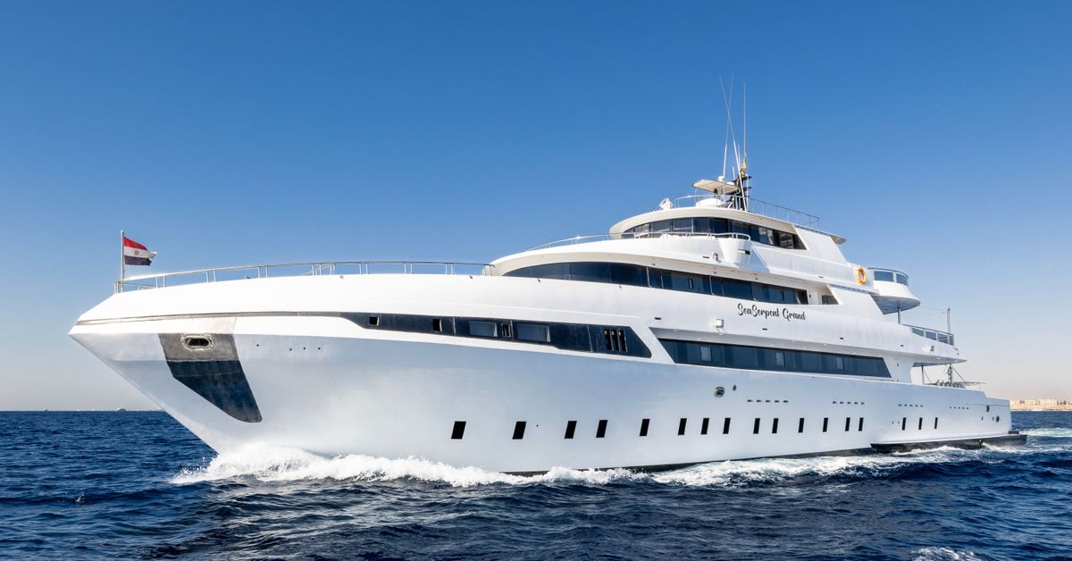Sea Serpent Grand — vessel photograph