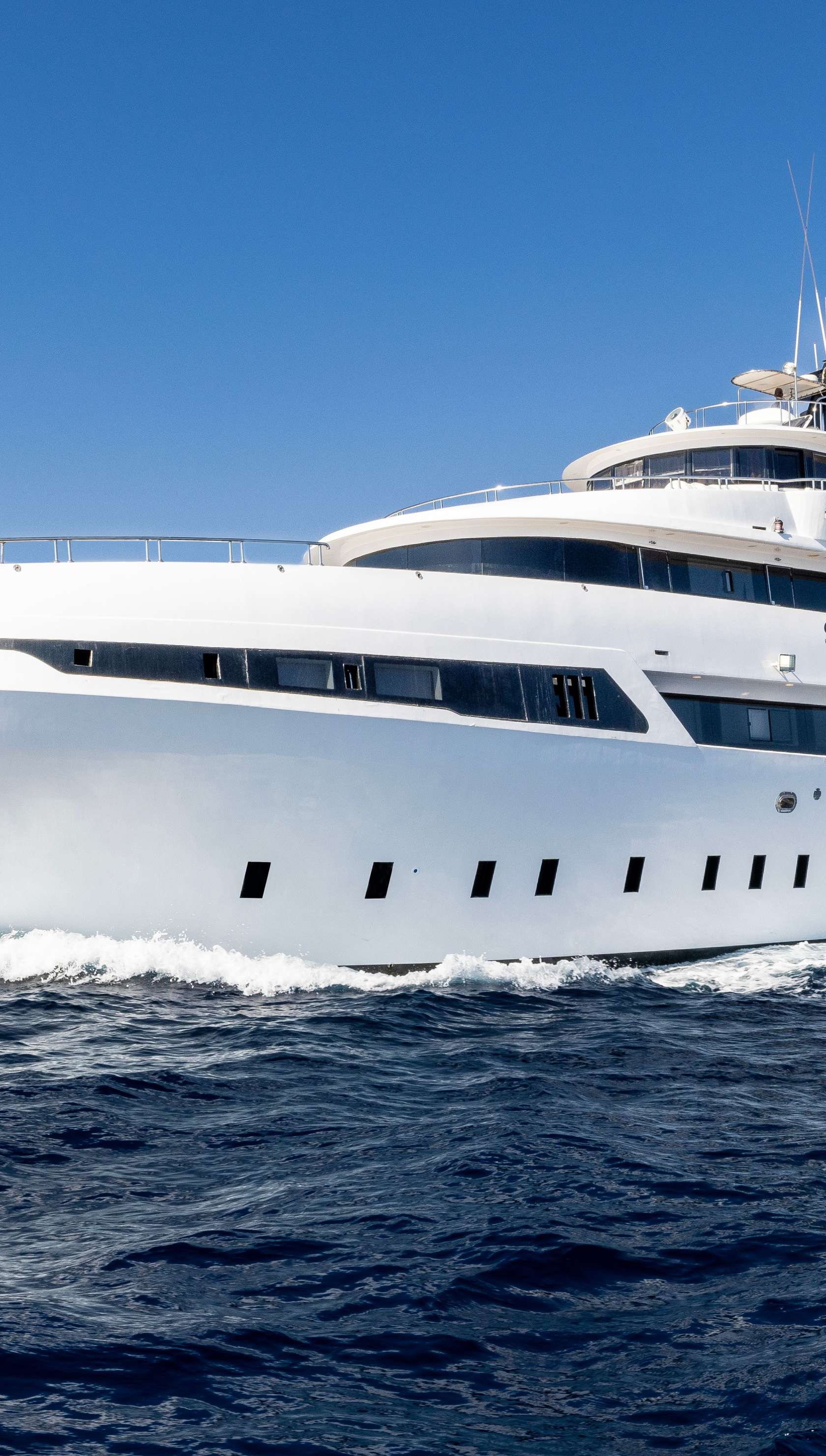 Sea Serpent Grand