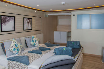 Main Deck Suite Double/Twin Cabins