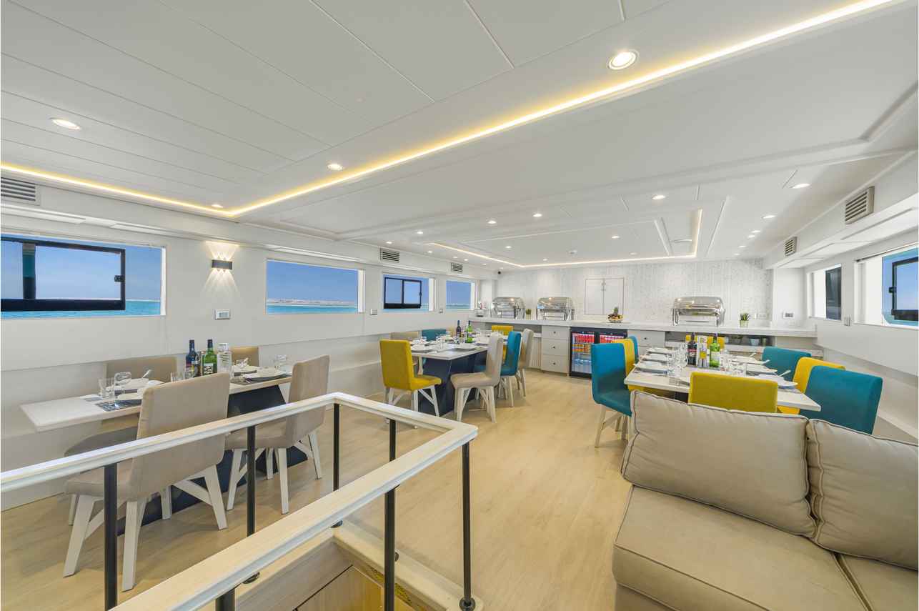 Salon interior - Sea Serpent
