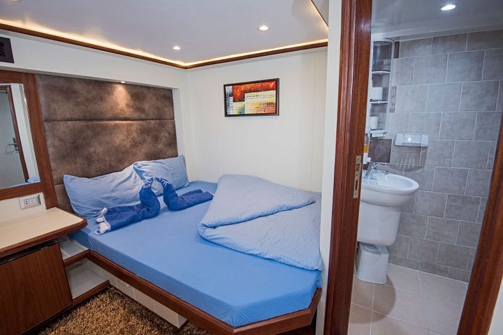 Double Bed Upper Deck Cabins