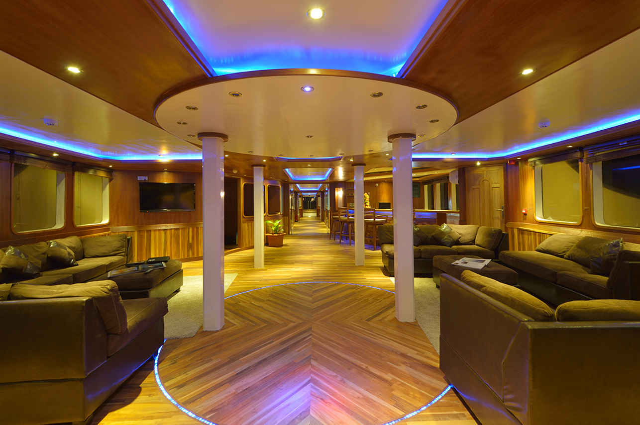 MV Maldives Princess Liveaboard Lounge