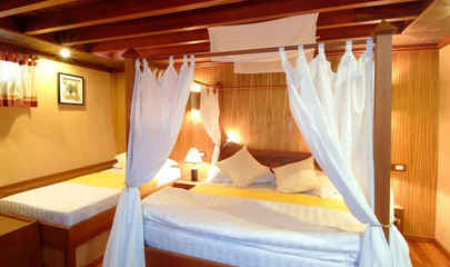 Triple Cabin