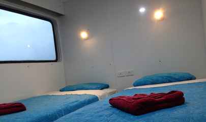 Twin Cabin Main Deck