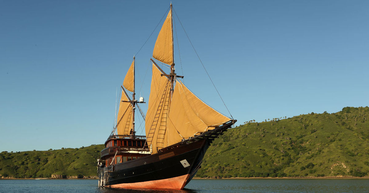 Alila Purnama — vessel photograph