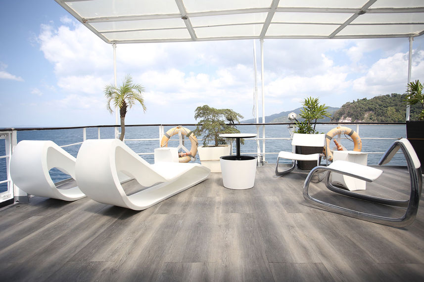 Sun Deck - Stella Maris Explorer