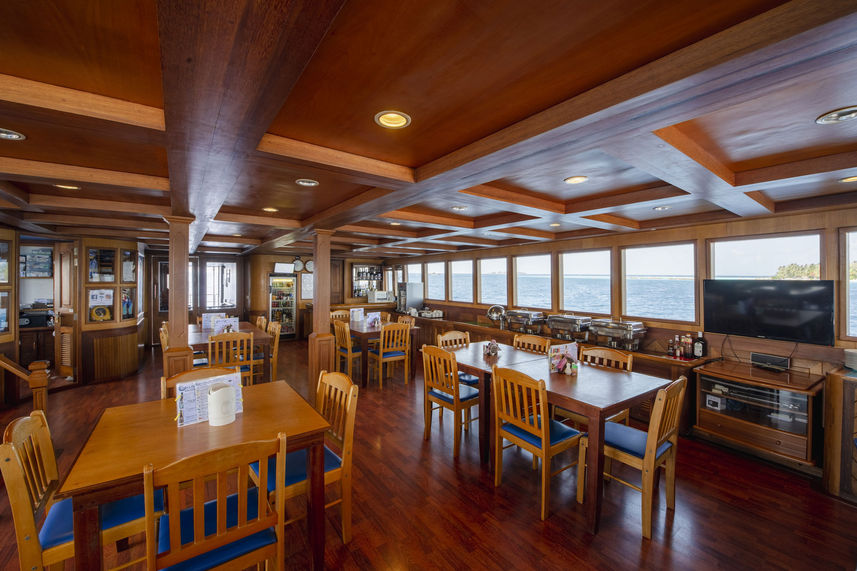 Dining Room - Top Class Cruising - Sachika