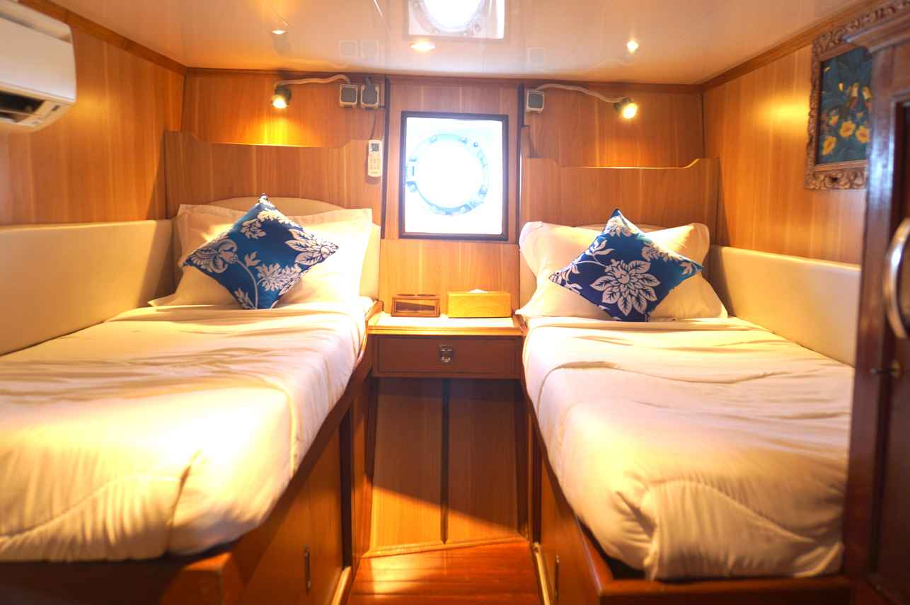 Hut met twee eenpersoonsbedden - MV Raja Ampat Explorer