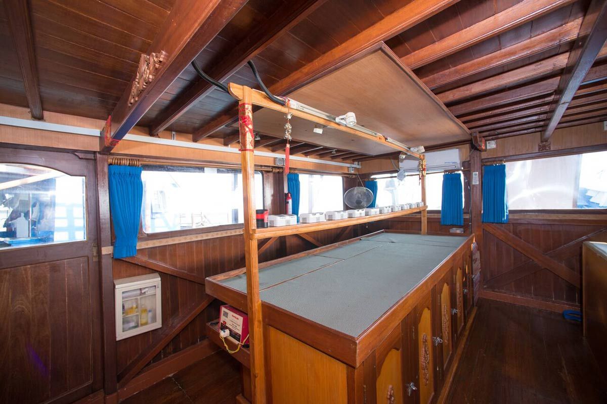 Indoor Saloon - Raja Ampat Explorer