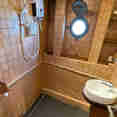 En-Suite bathrooms - Tambora