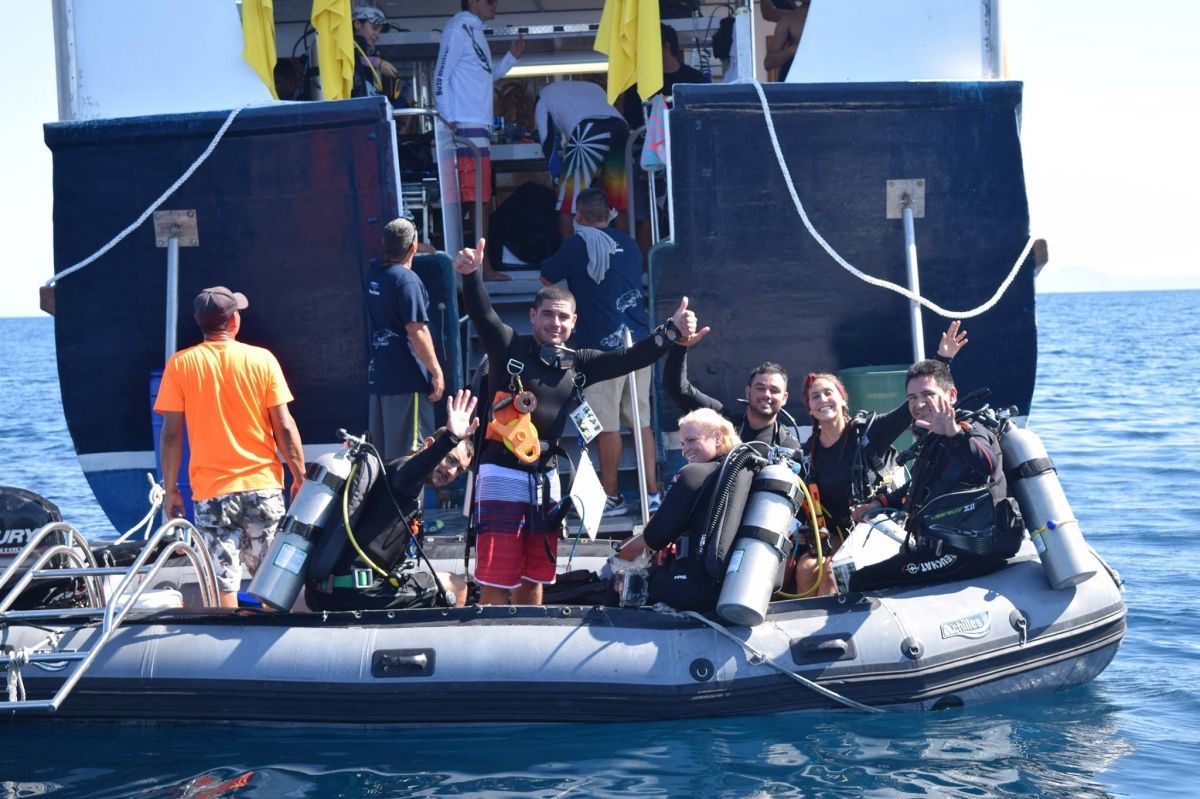 Bote auxiliar para buceo - Quino el Guardian