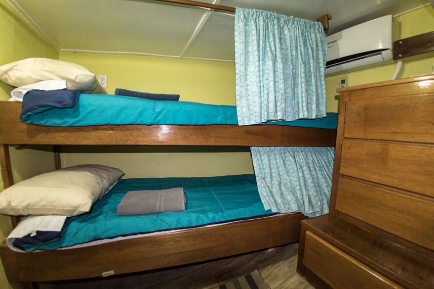 Standard Bunk Cabin - Quino el Guardian