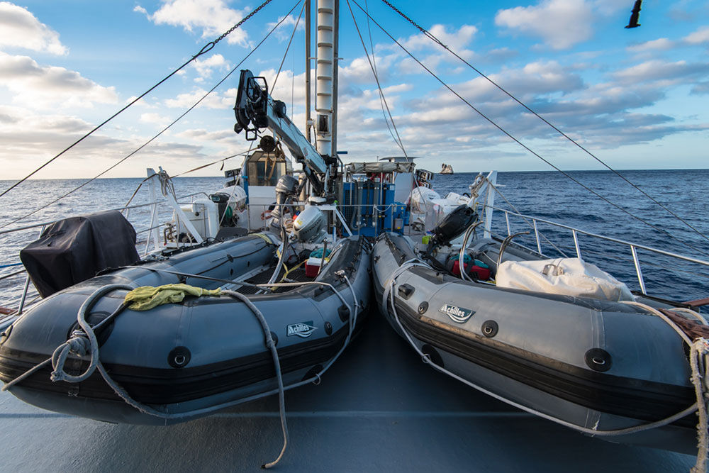 Bote auxiliar para buceo - Quino el Guardian