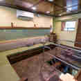 Indoor Saloon - Quino el Guardian
