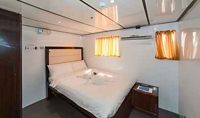 Upper Deck Double Cabin 
