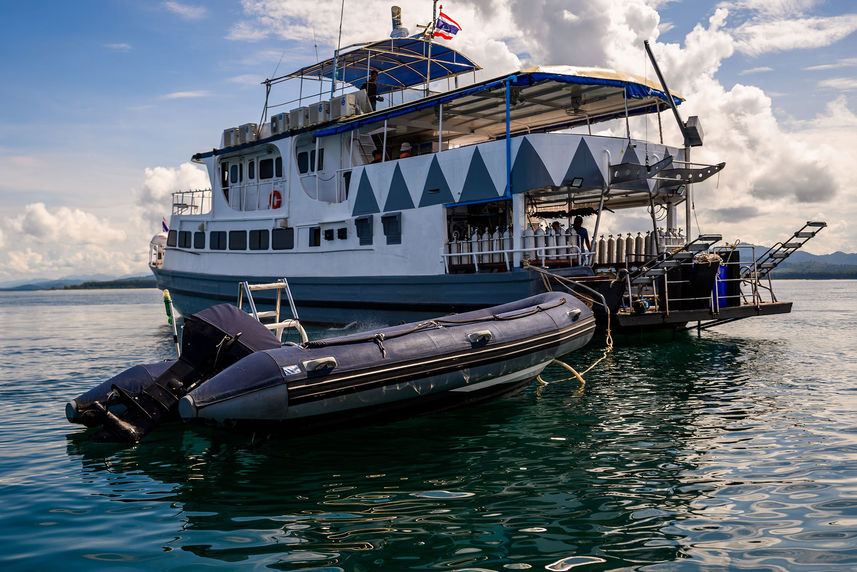 Botes p/ mergulho - Explorer