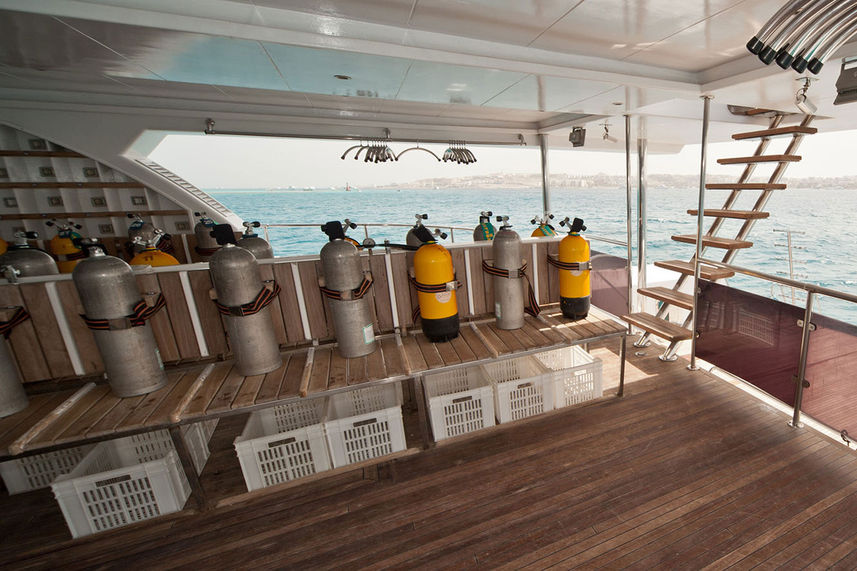 Dive deck - MY Odyssey Liveaboard