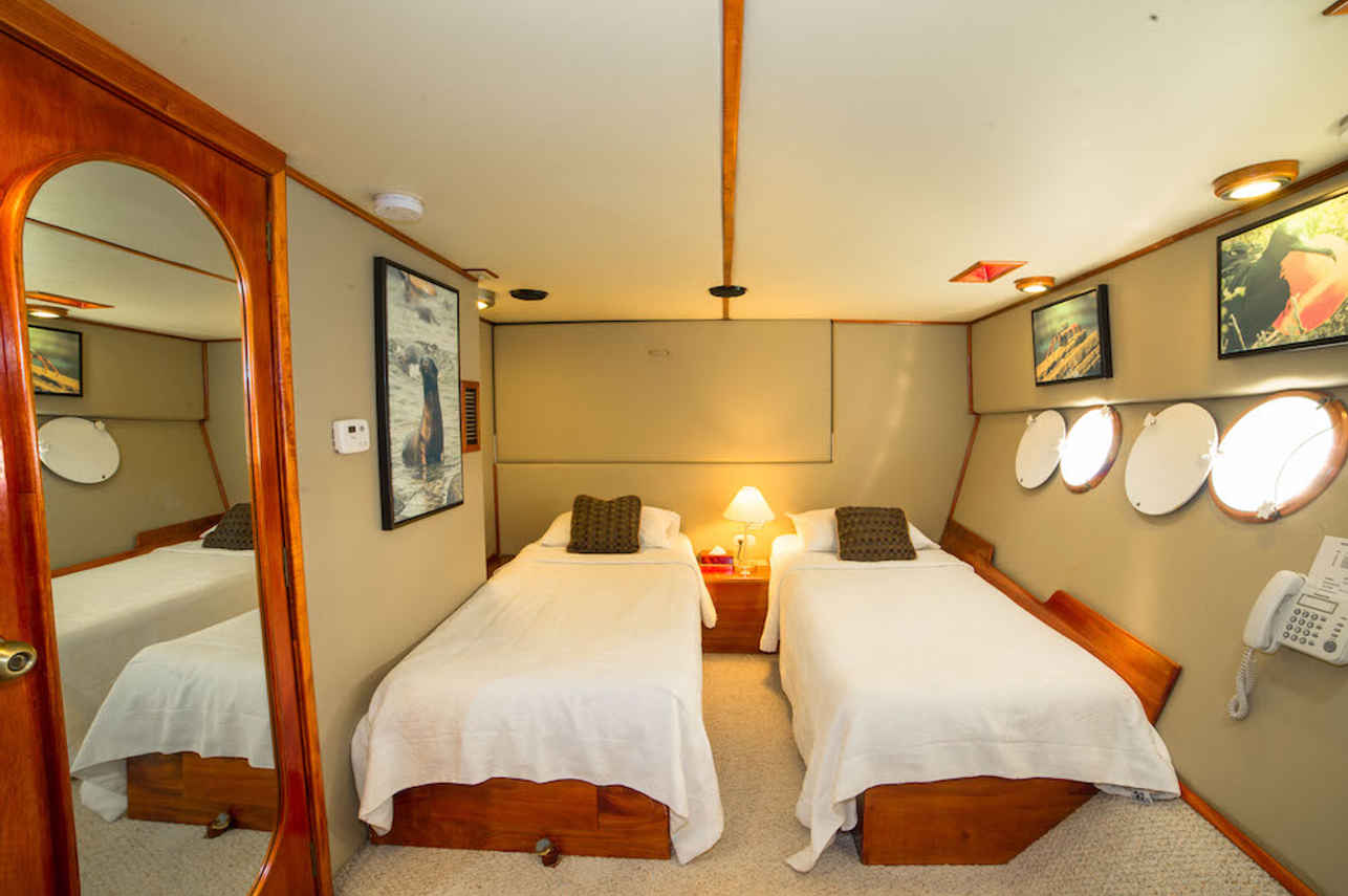 Twin cabins can be converted to doubles - Reina Silvia Galapagos