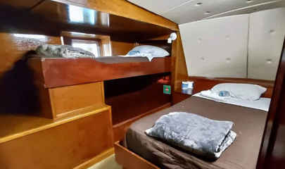 Upper Deck Double/Twin Cabins 1 & 5