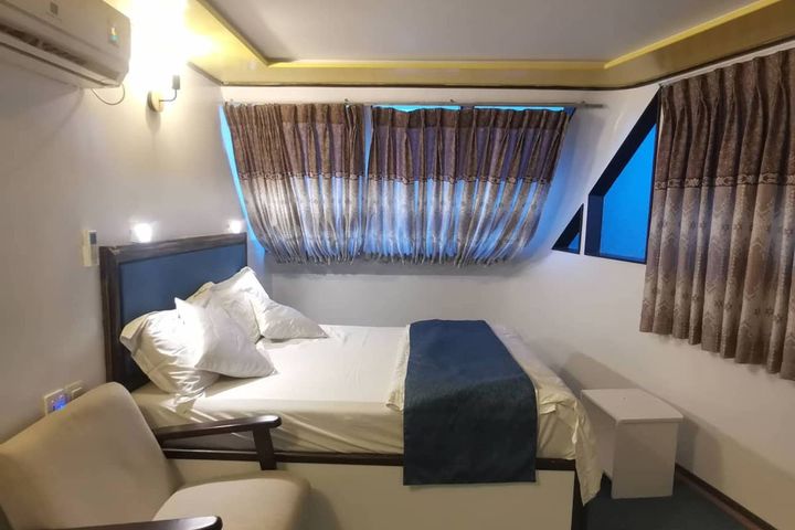 Deluxe Cabin