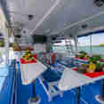 Abendessen im Freien - Manta Queen 7