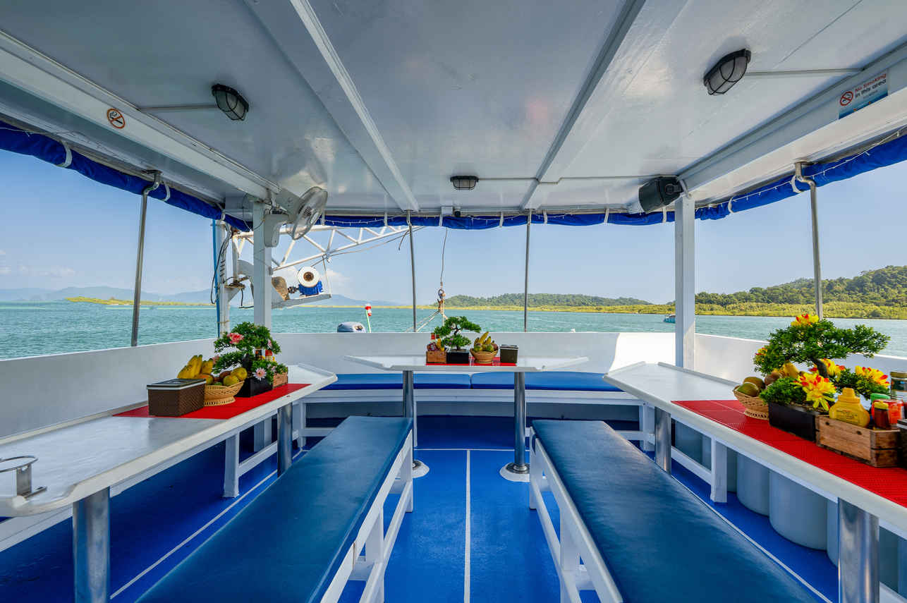 Abendessen im Freien - Manta Queen 7