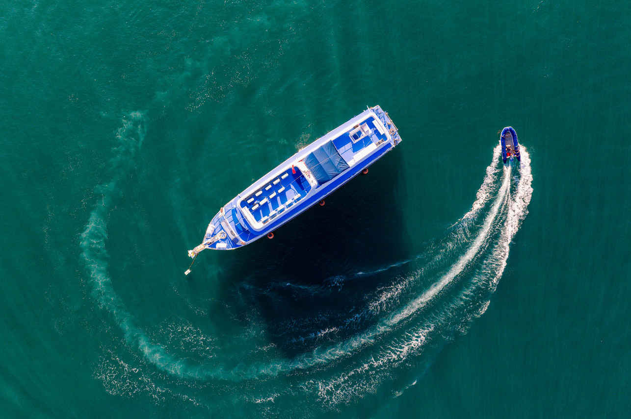 Aerial View - Manta Queen 1