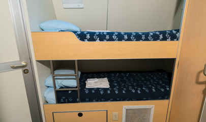 Bunk-Bed Cabin