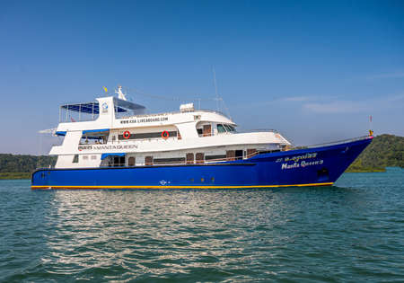 Manta Queen 3