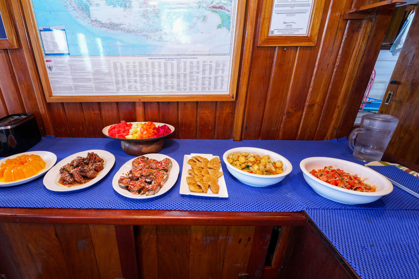 Comida a bordo - Lady Denok