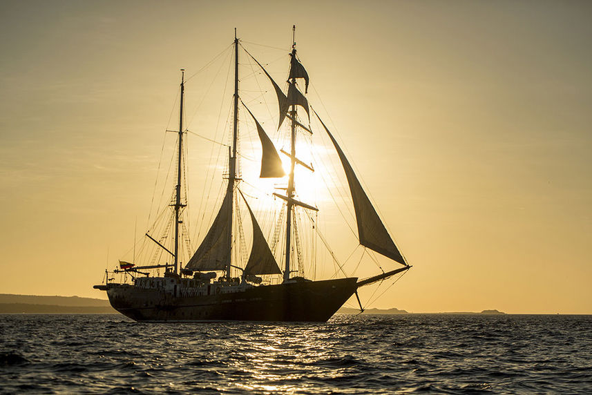 SS Mary Anne Galapagos