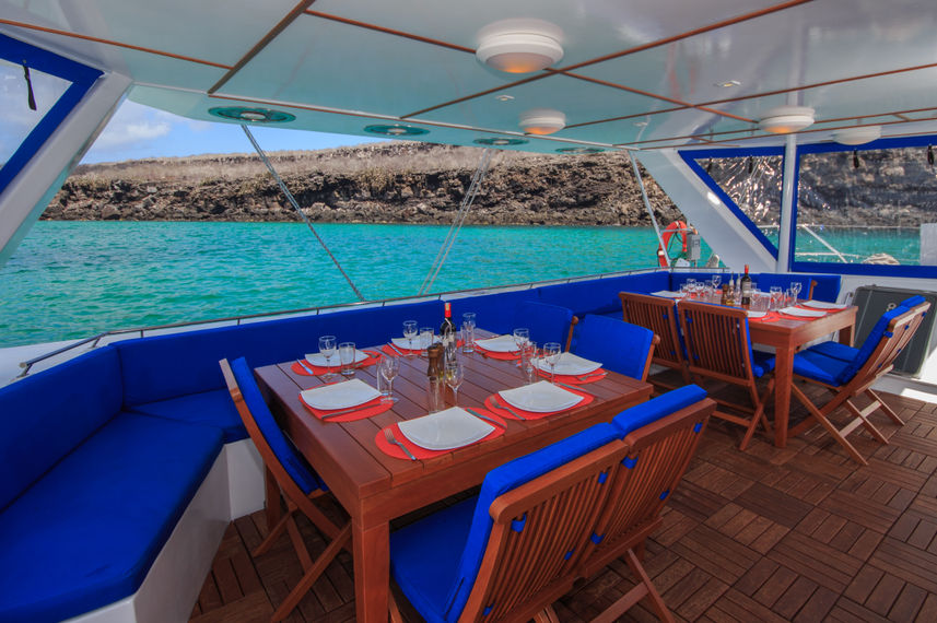 Outdoor Dining - Nemo III