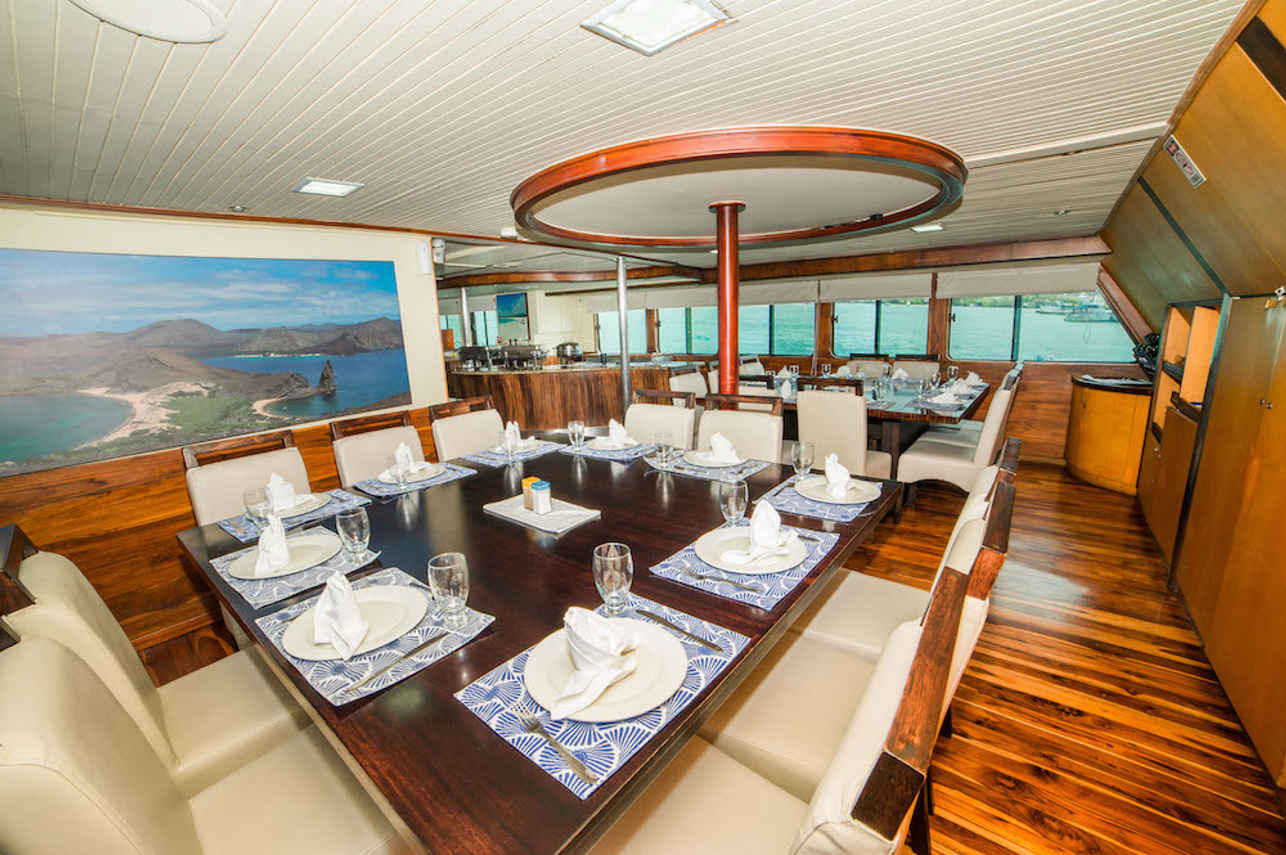 Dining area - Galaven Galapagos