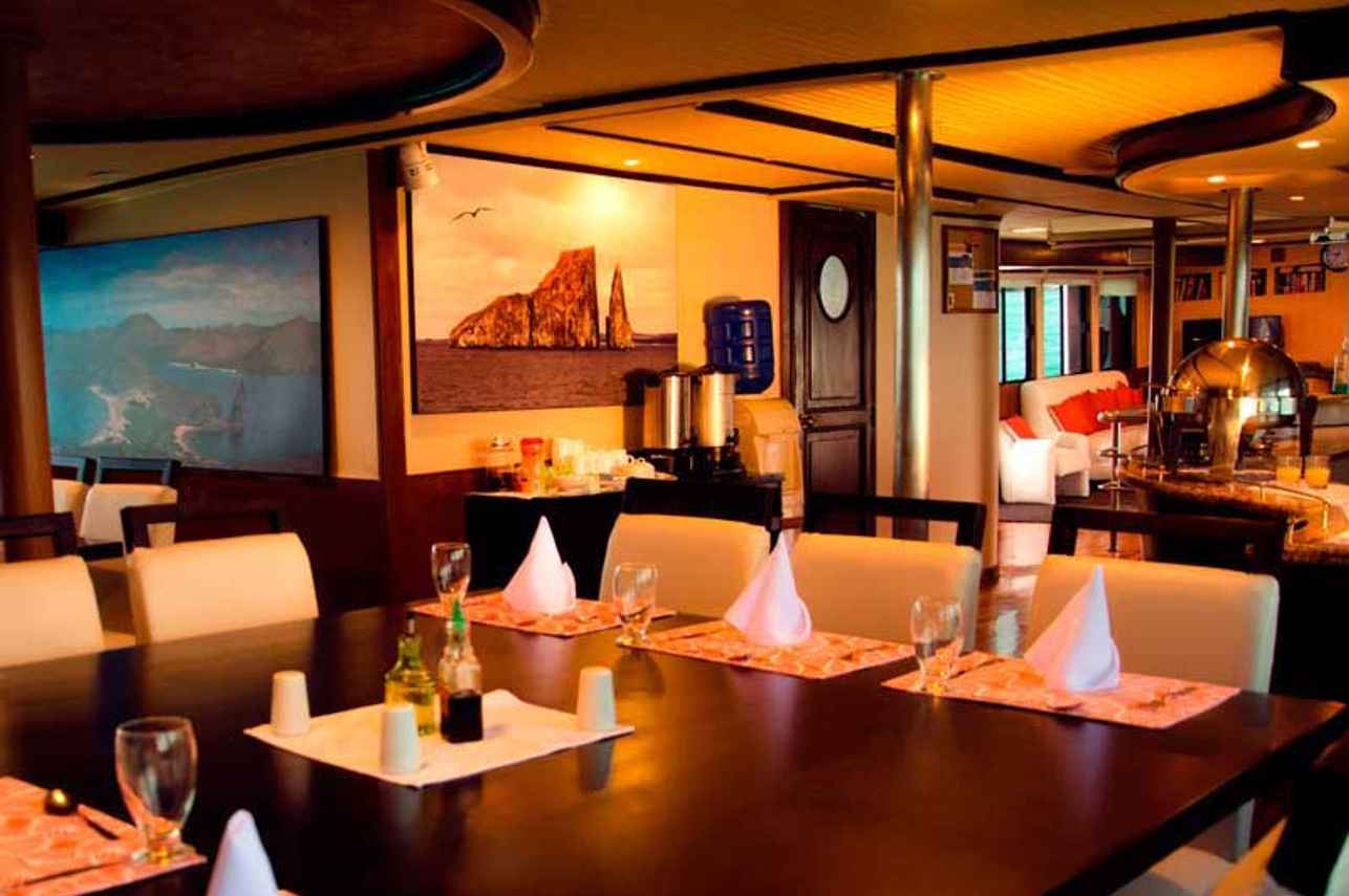 Dining and Lounge Area - Galaven Galapagos