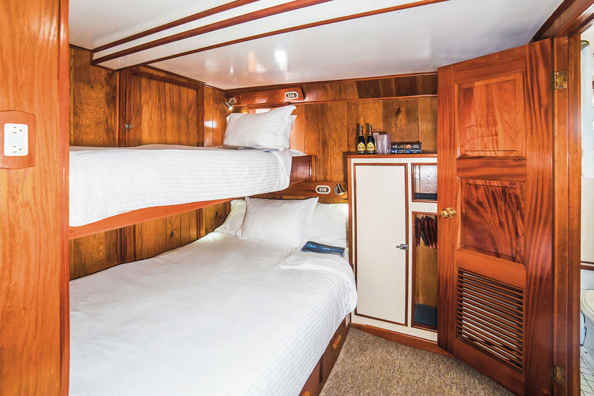 stateroom  - Nautilus Under Sea