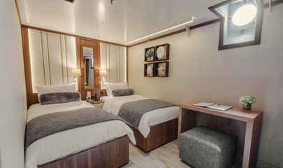 Deluxe Staterooms (D1-D4)