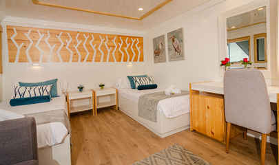 Galapagos Suite (Upper Deck) 