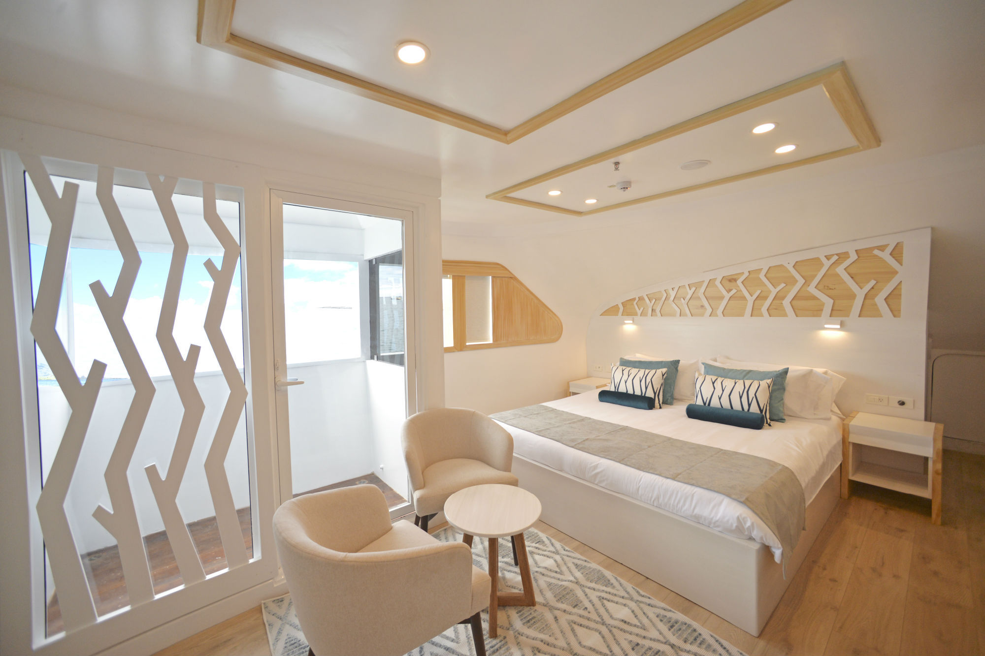 Suite - Sea Star Journey