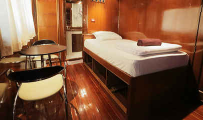 VIP Single Cabin