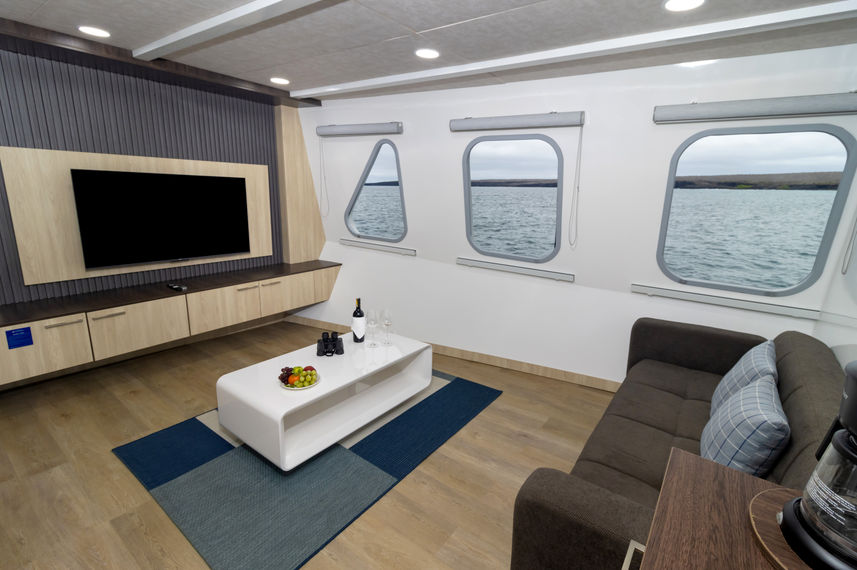 Junior Suite Main Deck