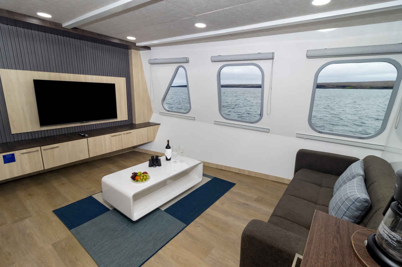 Junior Suite Main Deck