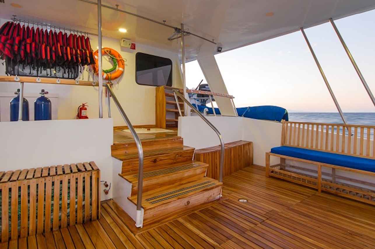 Snorkel Deck - Tip Top III Galapagos