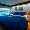 Upper Deck Double - Queen of the Galapagos
