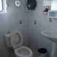 En-Suite bathrooms - Dolphin Queen