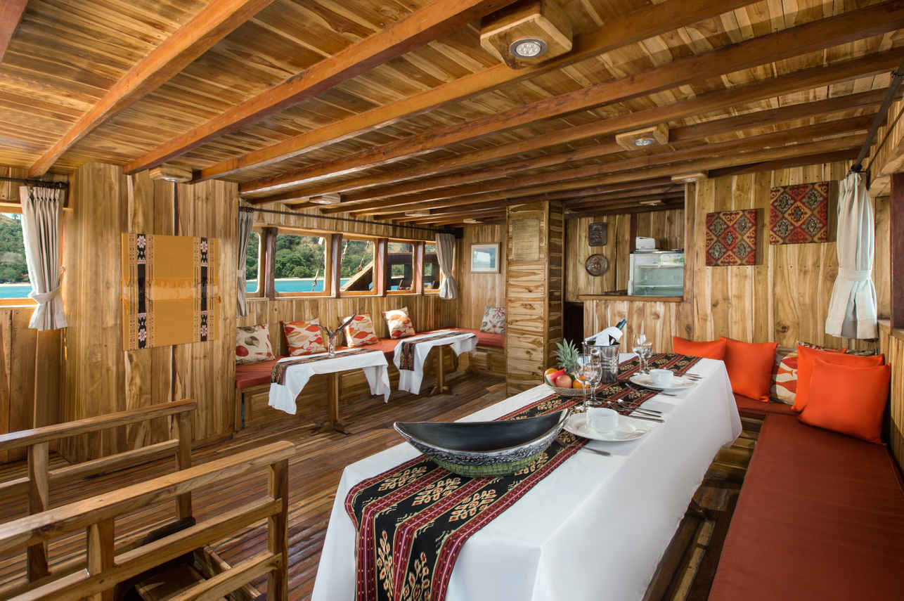 Bar en Lounge - Plataran Phinisi Felicia