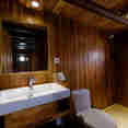 En-suite badkamers - Plataran Phinisi Felicia