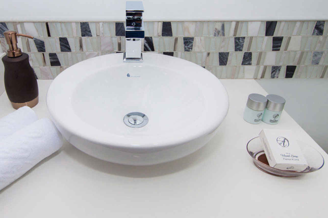 En-Suite Bathroom - Alia Galapagos 
